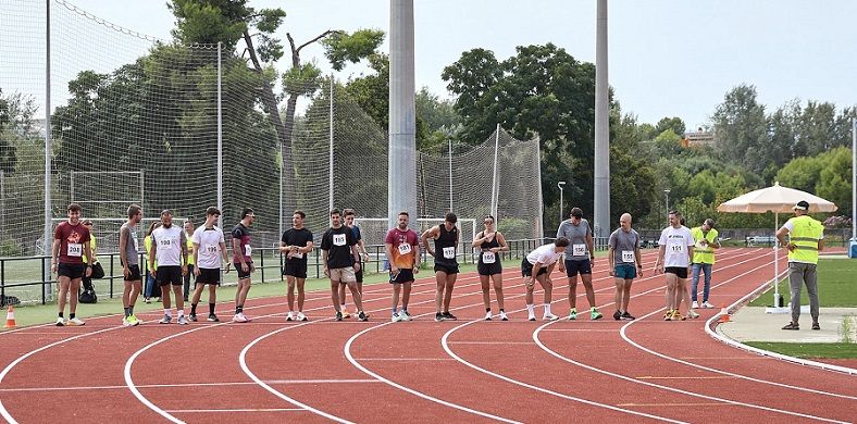 Un total de 150 aspirants opten a les 10 noves places d'agent de la Policia Local de Gandia 1 Gandia prova policia local 2026