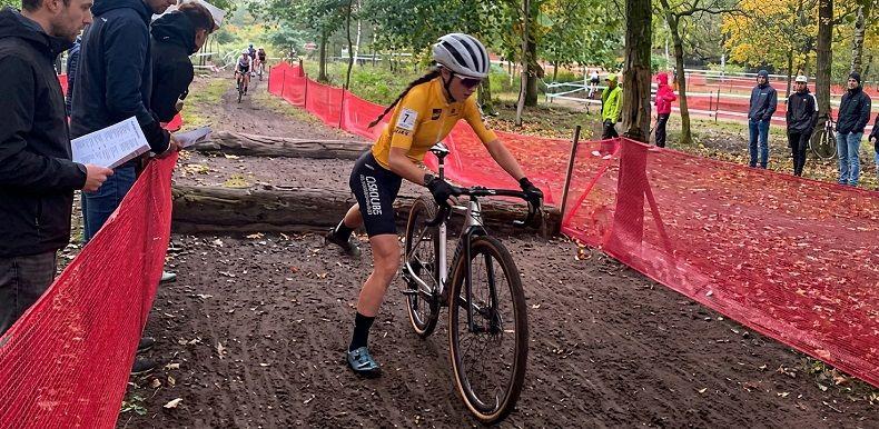 Imparable! La gandiana Carla Bañuls signa un ple d'or en la Copa d'Espanya de ciclocròs 1 Carla Banuls ciclocros 2026