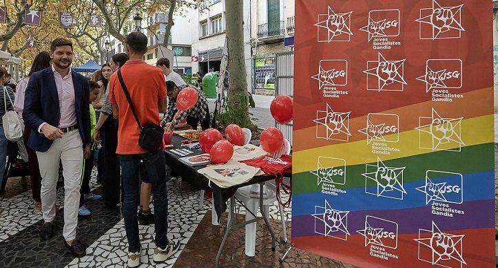 El teixit associatiu de Gandia exhibeix la seua força i projectes al passeig de les Germanies en plena Fira i Festes 2 Gandia Fira Associacions 2026 2