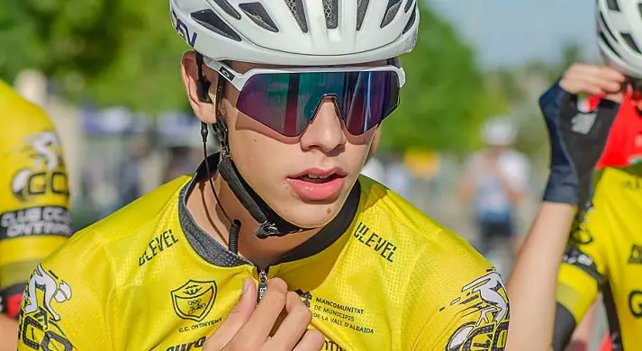 El ciclista de Gandia Sergi Margarit farà el salt a la categoria juvenil amb el C.C. Ontinyent el 2027 2 ciclisme sansaloni